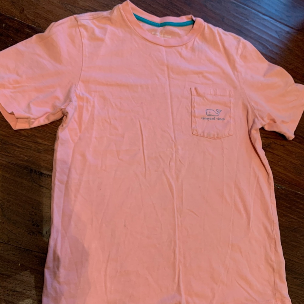 Girls Vineyard Vines vintage whale pocket tee L